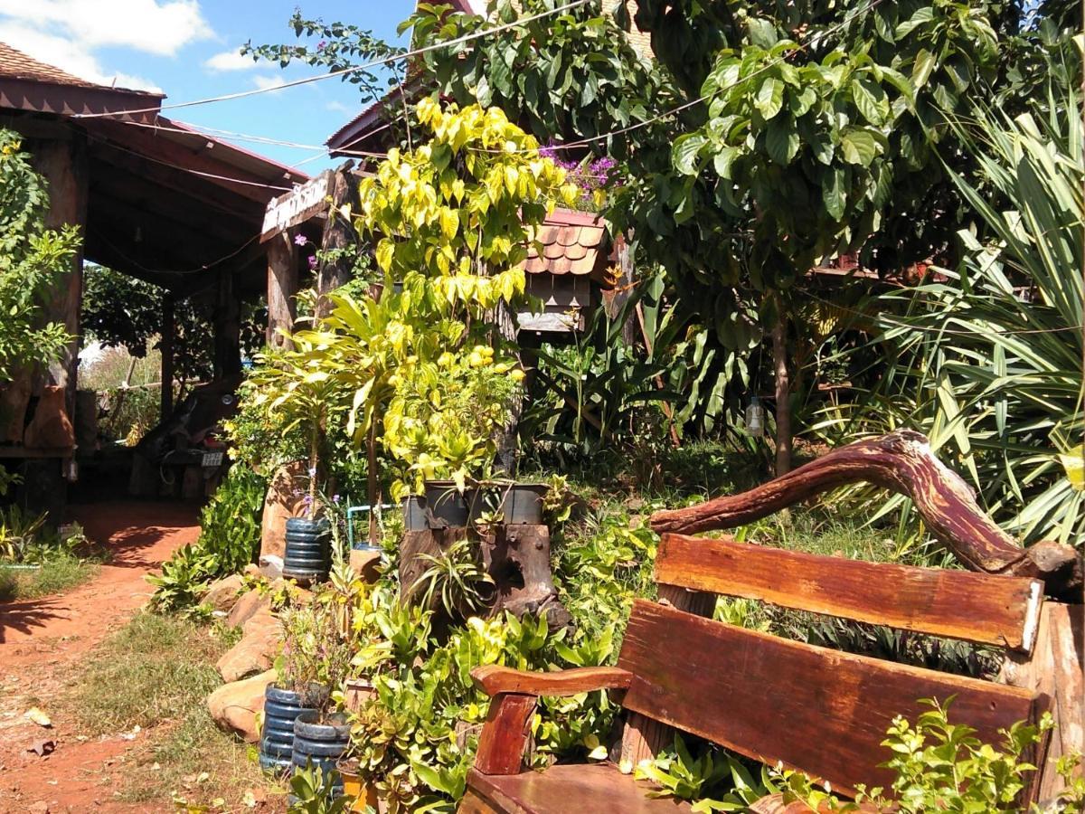 Ratanak Tep Rithea Homestay 반룽 외부 사진