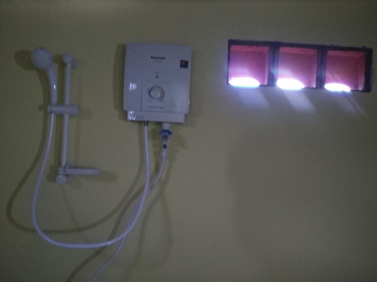 Ratanak Tep Rithea Homestay 반룽 외부 사진