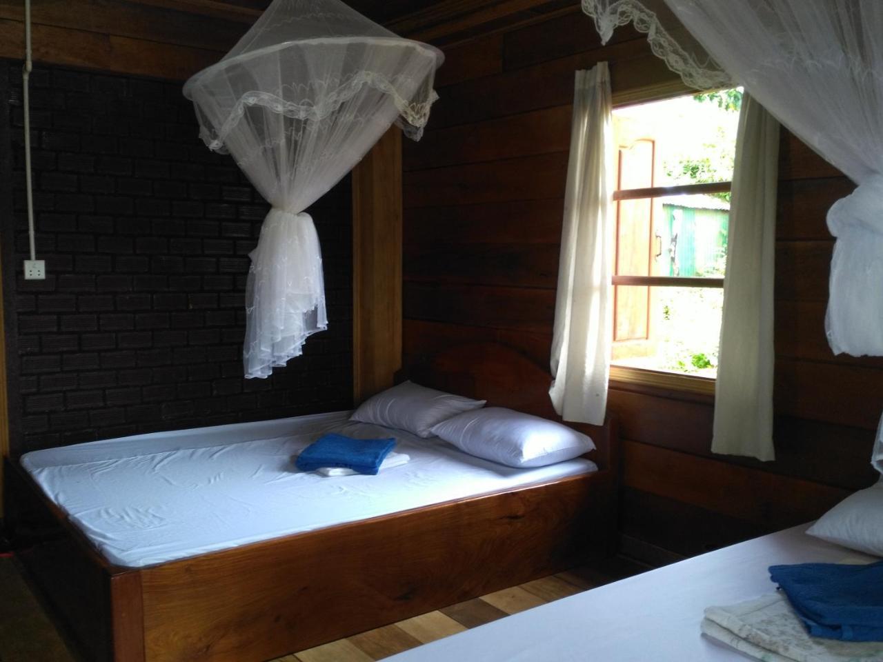Ratanak Tep Rithea Homestay 반룽 외부 사진