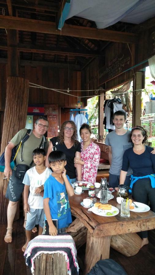 Ratanak Tep Rithea Homestay 반룽 외부 사진