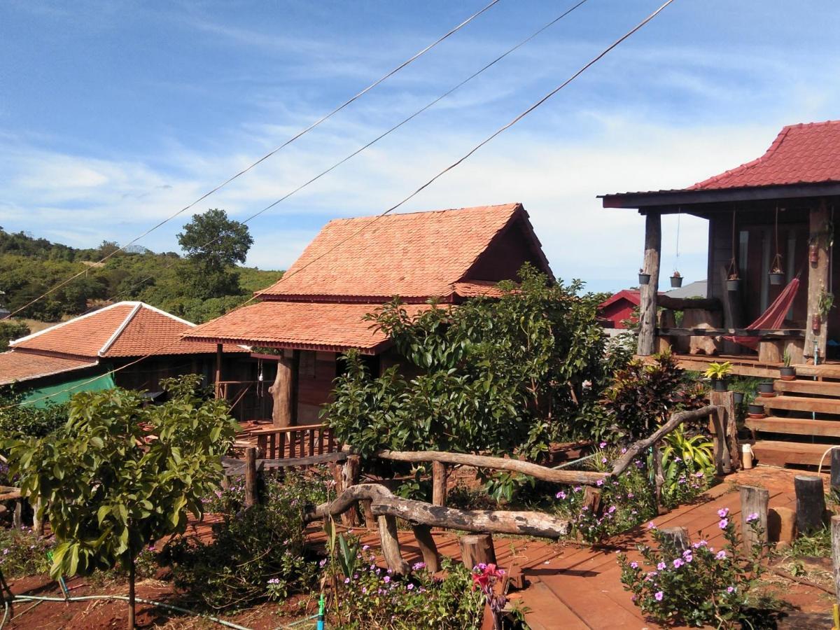 Ratanak Tep Rithea Homestay 반룽 외부 사진
