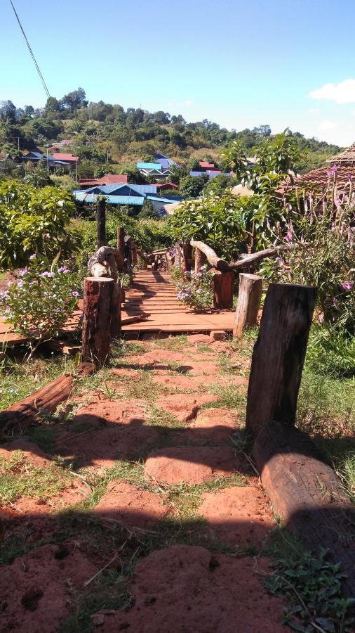 Ratanak Tep Rithea Homestay 반룽 외부 사진