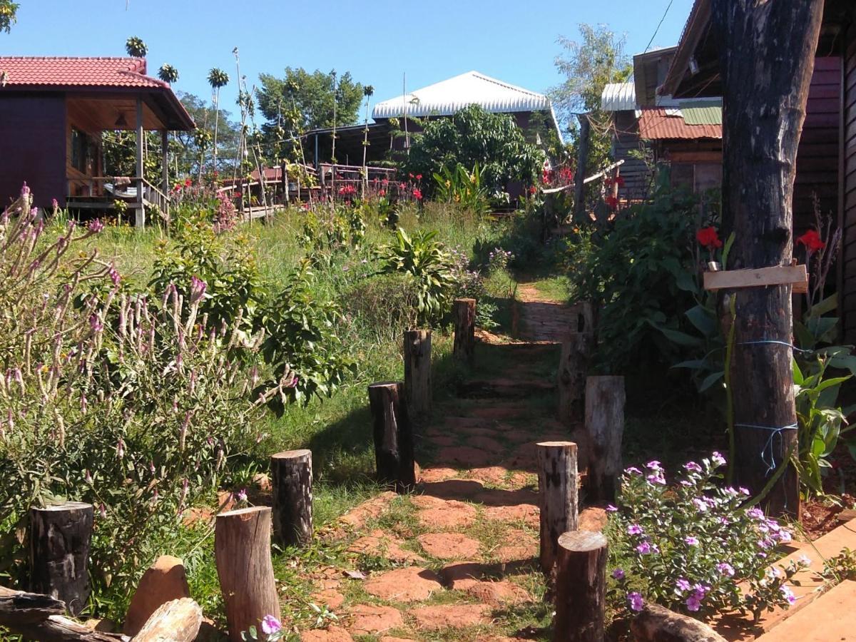 Ratanak Tep Rithea Homestay 반룽 외부 사진