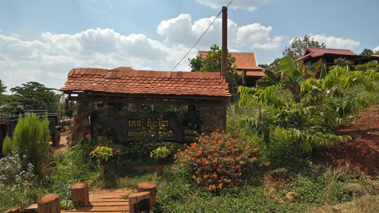Ratanak Tep Rithea Homestay 반룽 외부 사진